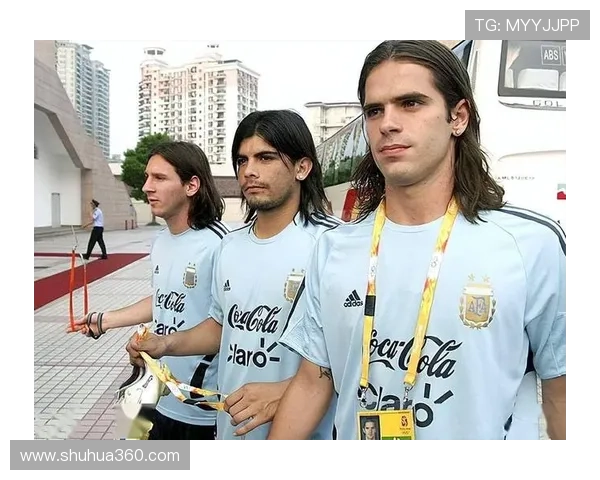 梅西悼念博卡青年主帅鲁索去世感慨足球界失去一位伟人